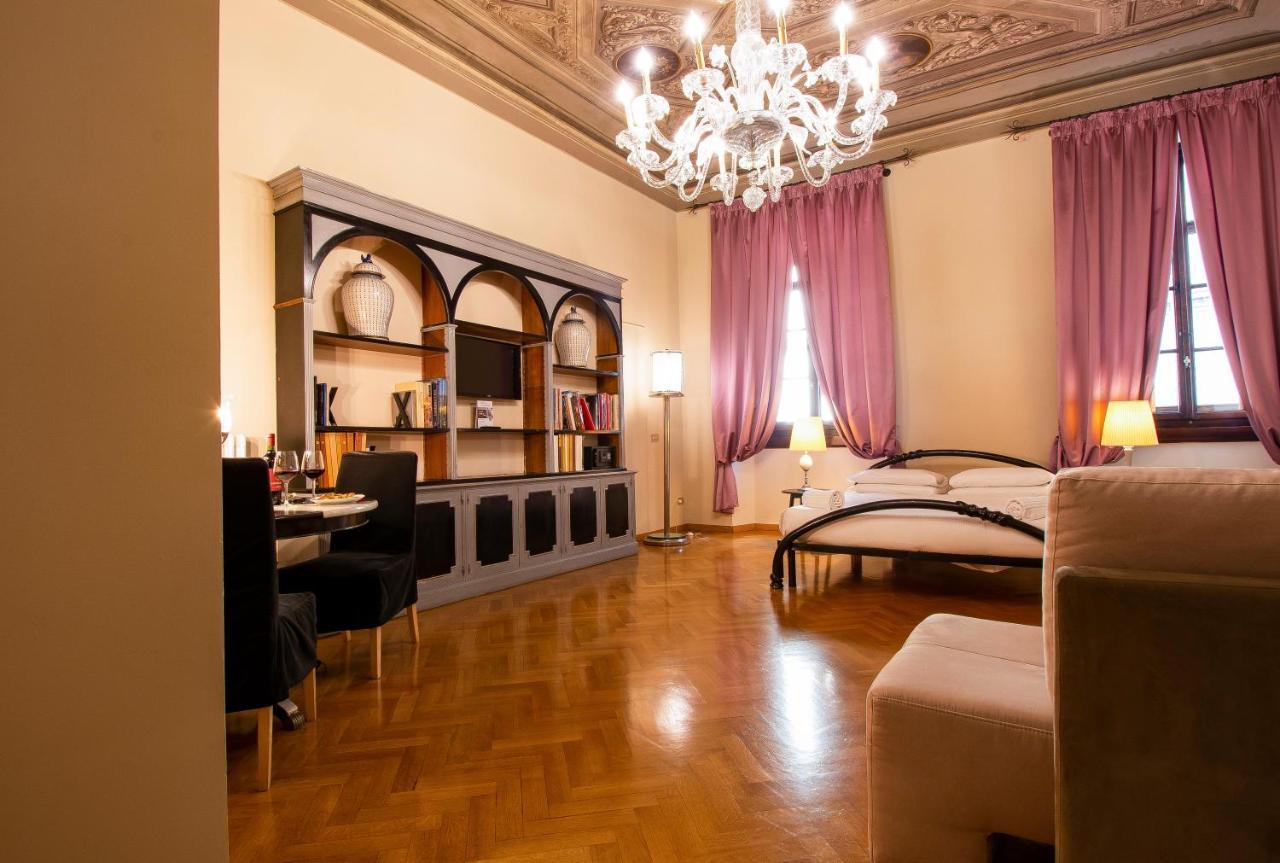 N4U Guest House Firenze Bagian luar foto