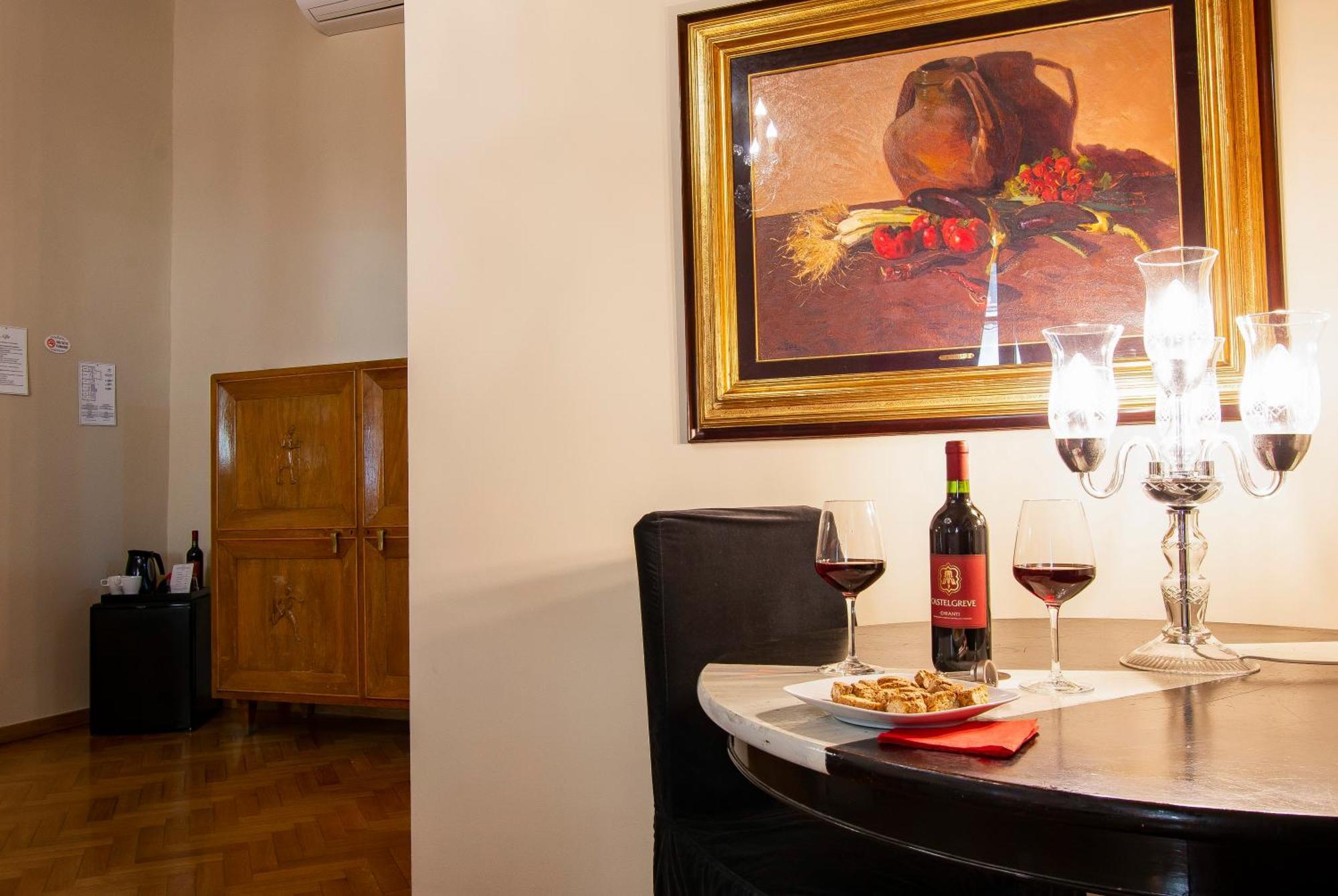 N4U Guest House Firenze Bagian luar foto