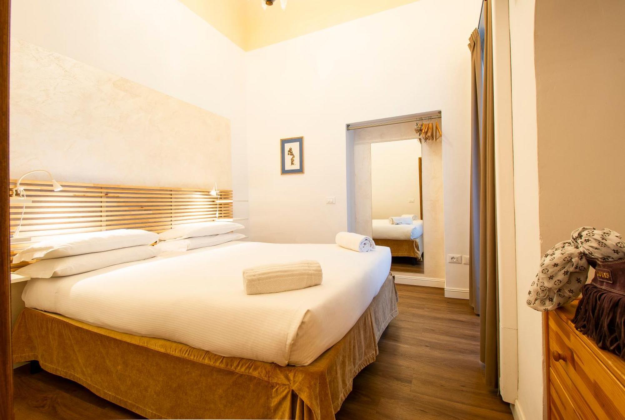 N4U Guest House Firenze Bagian luar foto
