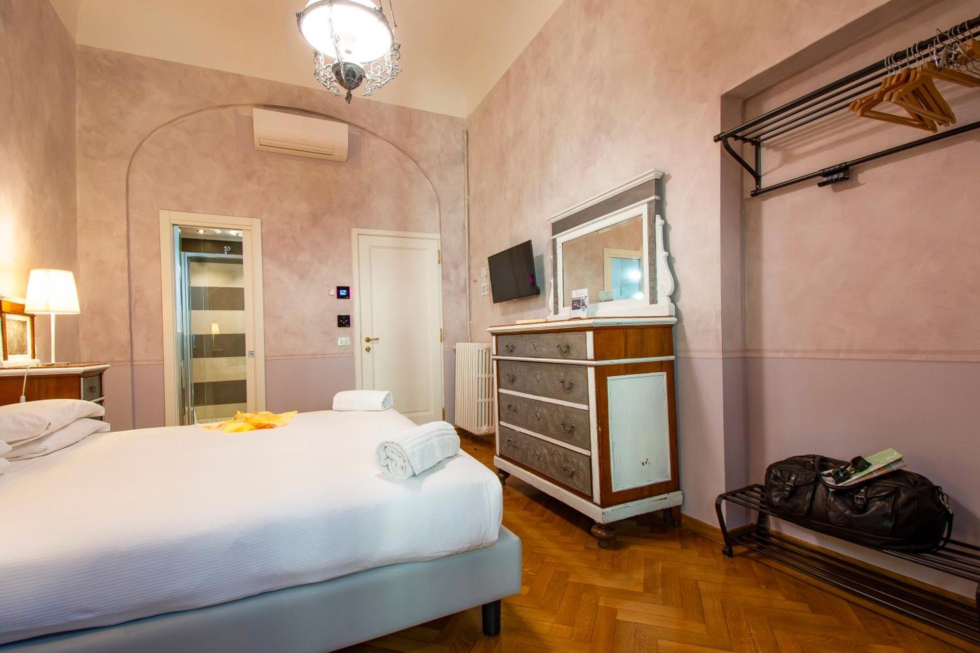 N4U Guest House Firenze Bagian luar foto