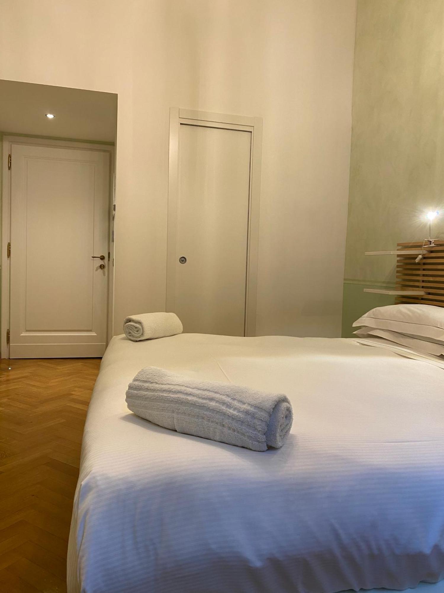 N4U Guest House Firenze Bagian luar foto
